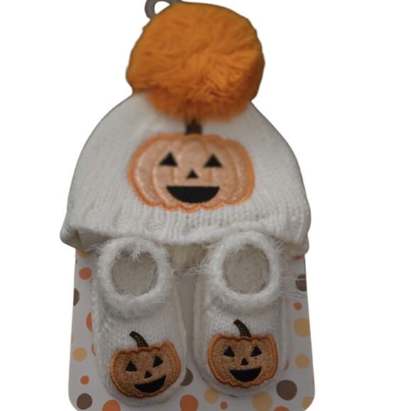 Maisey Mae Baby’s First Halloween Gift Set – 4 Piece NEW (0–6 Months) - Picture 2 of 3